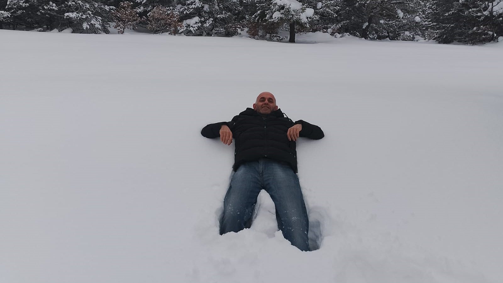 İstanbul’daki Sivaslılardan Sömestirde Duygulandıran Tercih: Kayak Merkezi Yerine Köylerine Koştular AW628934 07 edited | Gündem Sivas™ Haber