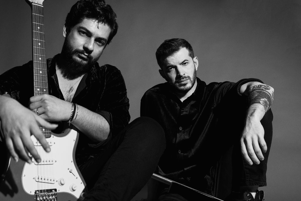 Bi Konu Var!’dan Duygusal ve Güçlü Bir Dönüş: “Yorma” Dinleyiciyle Buluştu Bi Konu Var!’dan Duygusal ve Güçlü Bir Dönüş: “Yorma” Dinleyiciyle Buluştu