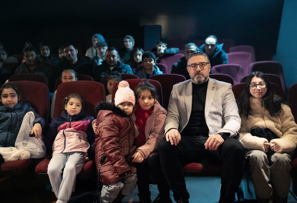 Şehit ve Gazi Çocuklarına Yarıyıl Tatilinde Unutulmaz Moral: Sinema ve Oyunla Dolu Bir Gün Sehit ve Gazi 3 | Gündem Sivas™ Haber