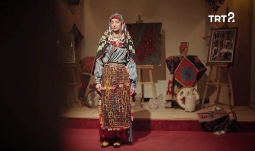 Sivas’ın Yöresel Giyim Mirası TRT 2’de: Asırlık Kültür Ekranlara Taşındı Sivas’ın Yöresel Giyim Mirası TRT 2’de: Asırlık Kültür Ekranlara Taşındı