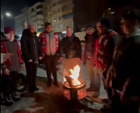 Türk Kızılay Zara’dan Yürek Isıtan Etkinlik: Kayak Yapan Çocuklarla Birlikte İyilik ve Neşe Buluştu Zara Kizilay 2 | Gündem Sivas™ Haber