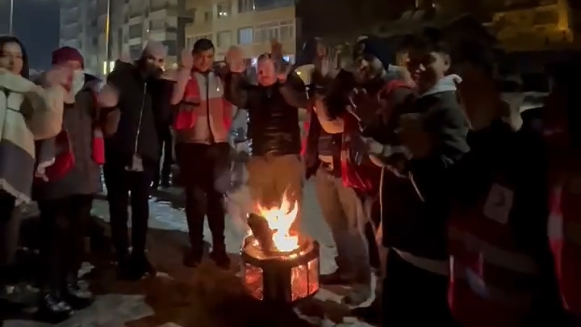 Türk Kızılay Zara’dan Yürek Isıtan Etkinlik: Kayak Yapan Çocuklarla Birlikte İyilik ve Neşe Buluştu Zara Kizilay 3 edited | Gündem Sivas™ Haber