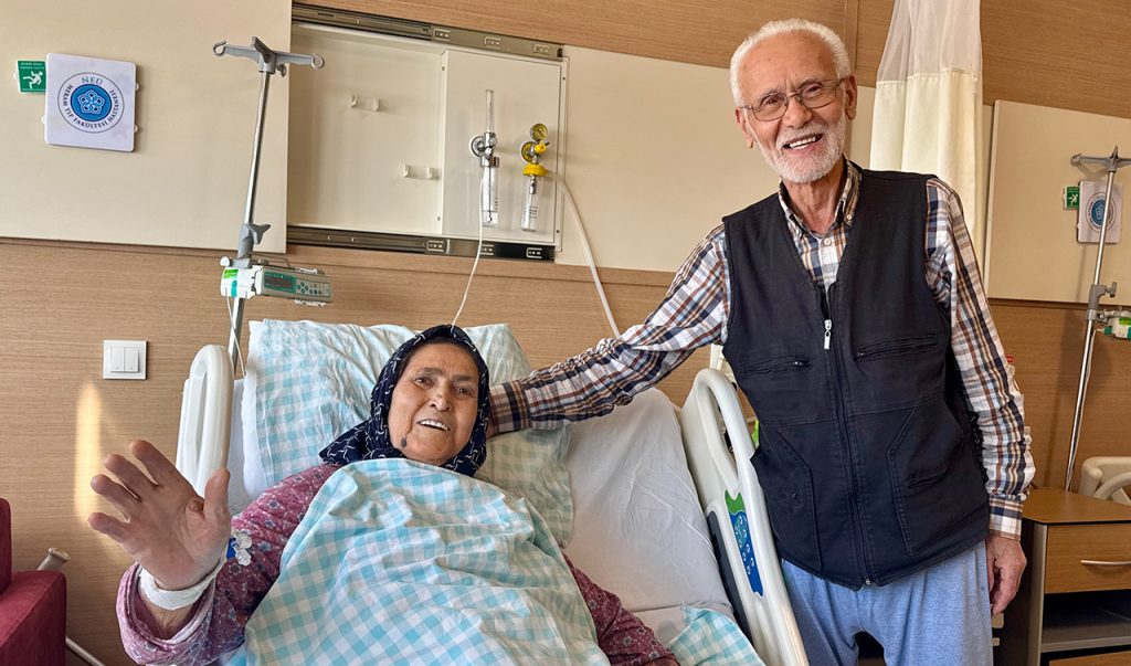 Konya’da 83 Yaşındaki Kalp Hastasına Kasıktan Kapalı Müdahale: Türkiye’de Nadir Uygulanan Yöntemle Hayata Tutundu 1772011986 | Gündem Sivas™ Haber