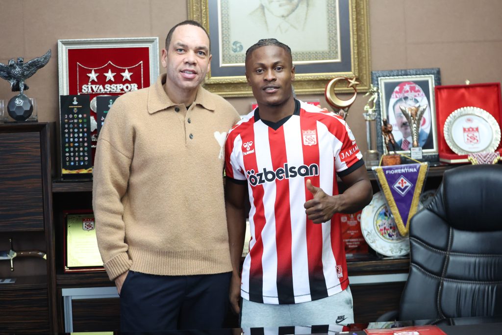 Sivasspor’dan Hücum Hattına Genç Takviye: Jonathan Okoronkwo ile 1,5 Yıllık Sözleşme AW631466 02 | Gündem Sivas™ Haber