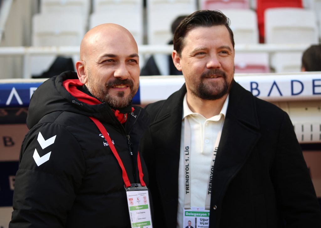 Pendikspor Beraberliği Sonrası Sivasspor’da Hayal Kırıklığı: Evren Otyakmaz “Kaybedilen 2 Puan Bizi Üzdü” AW632463 03 | Gündem Sivas™ Haber