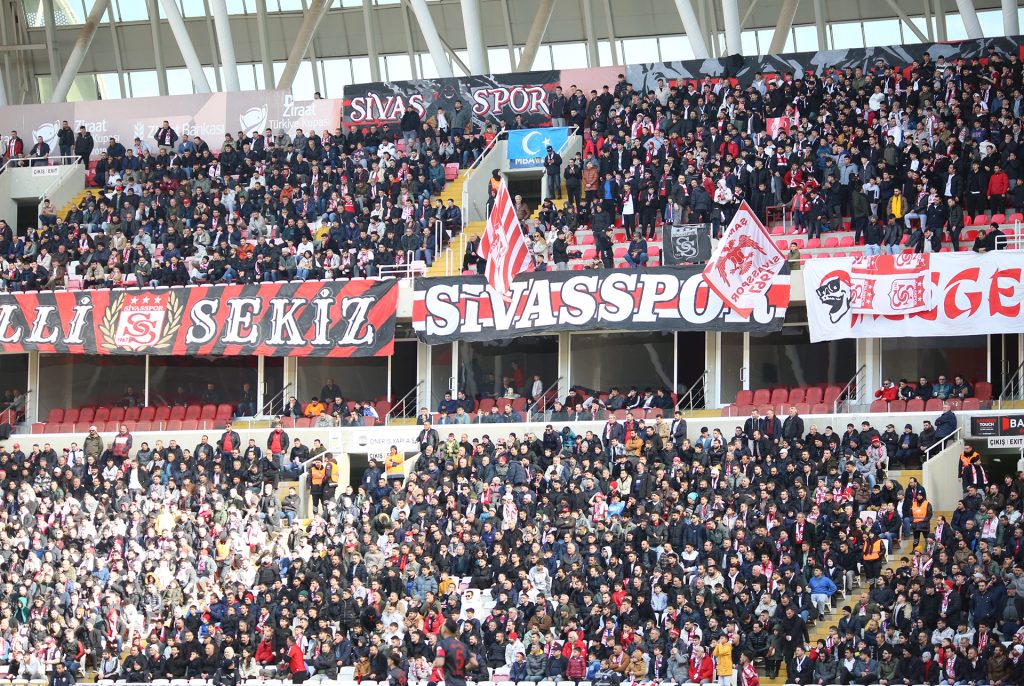 Sivasspor Evinde Gol Bulamadı: Pendikspor Maçı Sessiz Beraberlikle Tamamlandı AW632463 08 | Gündem Sivas™ Haber