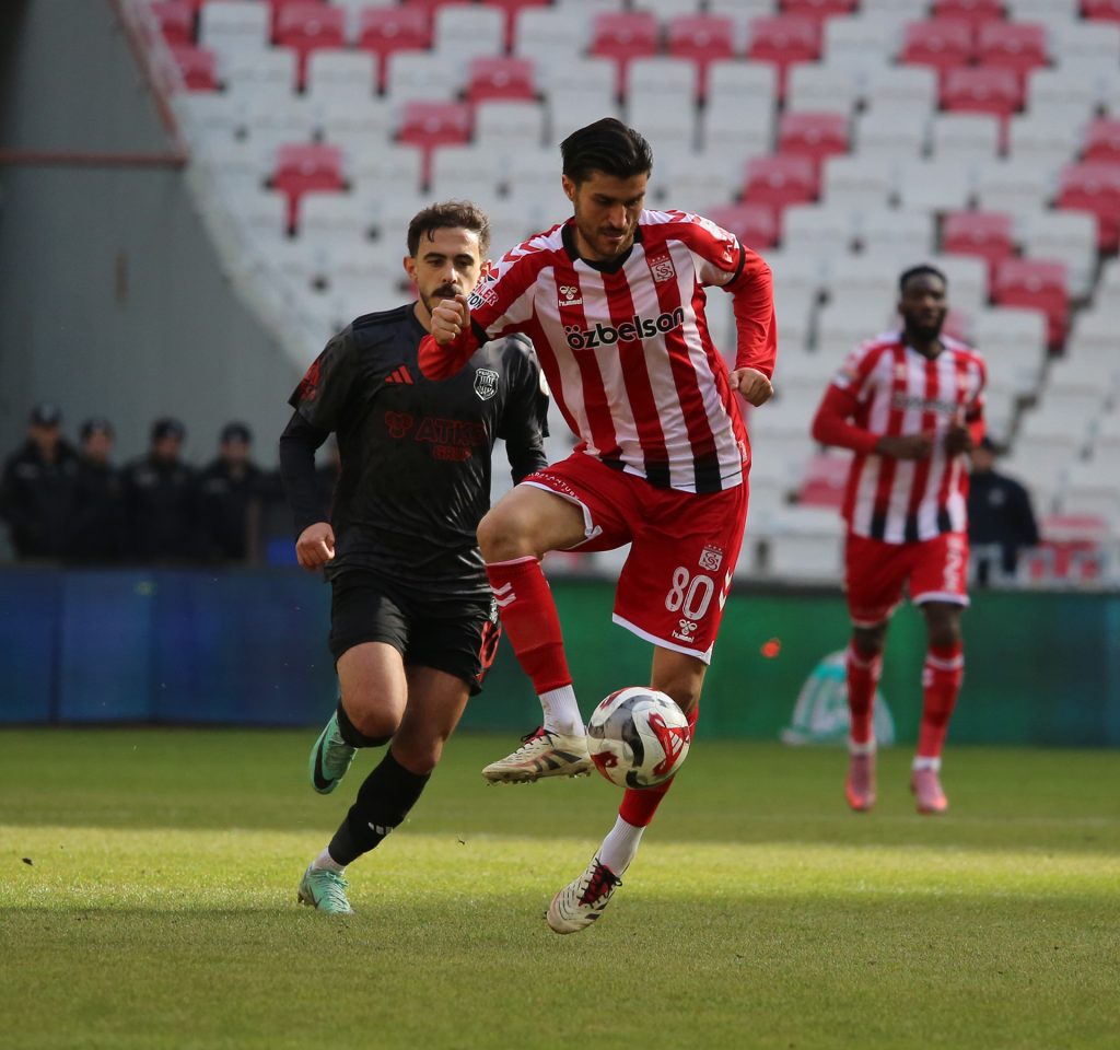 Sivasspor Evinde Gol Bulamadı: Pendikspor Maçı Sessiz Beraberlikle Tamamlandı AW632463 13 | Gündem Sivas™ Haber