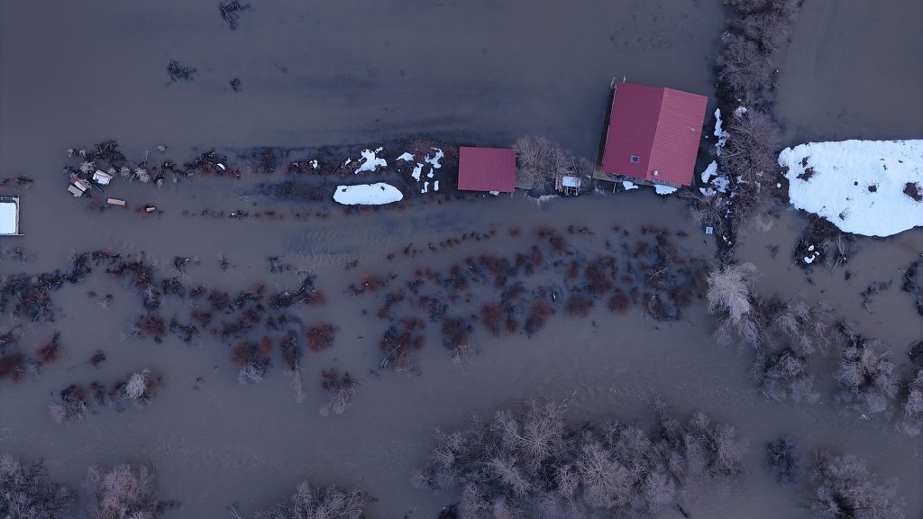 Sivas’ta Karlar Eriyor, Irmaklar Taşıyor: Yıldız Irmağı’nda Taşkın Alarmı AW634424 10 | Gündem Sivas™ Haber