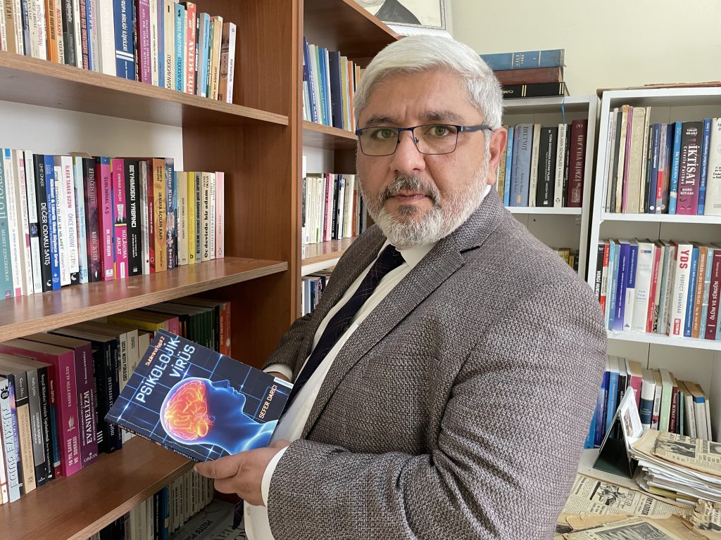 Sivas Cumhuriyet Üniversitesi’nden Avrupa’ya Uzanan Akademik Güven: Doç. Dr. Sefer Darıcı COST Programı’na Bağımsız Uzman Seçildi Sivas Cumhuriyet Üniversitesi’nden Avrupa’ya Uzanan Akademik Güven: Doç. Dr. Sefer Darıcı COST Programı’na Bağımsız Uzman Seçildi