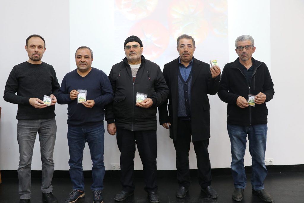 Kanserle Mücadele Eden Emekli Öğretmen Mustafa Bakay’dan Ata Tohhumuna Ömürlük Direniş AW637856 07 | Gündem Sivas™ Haber