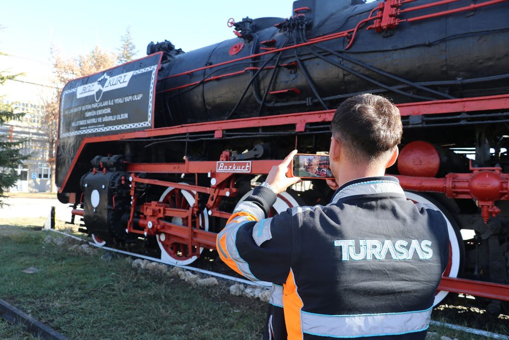 Raylarda Yazılan Bir Destan: Türkiye’nin İlk Yerli Lokomotifi Bozkurt Sivas’ta Zamana Meydan Okuyor AW638539 04 | Gündem Sivas™ Haber
