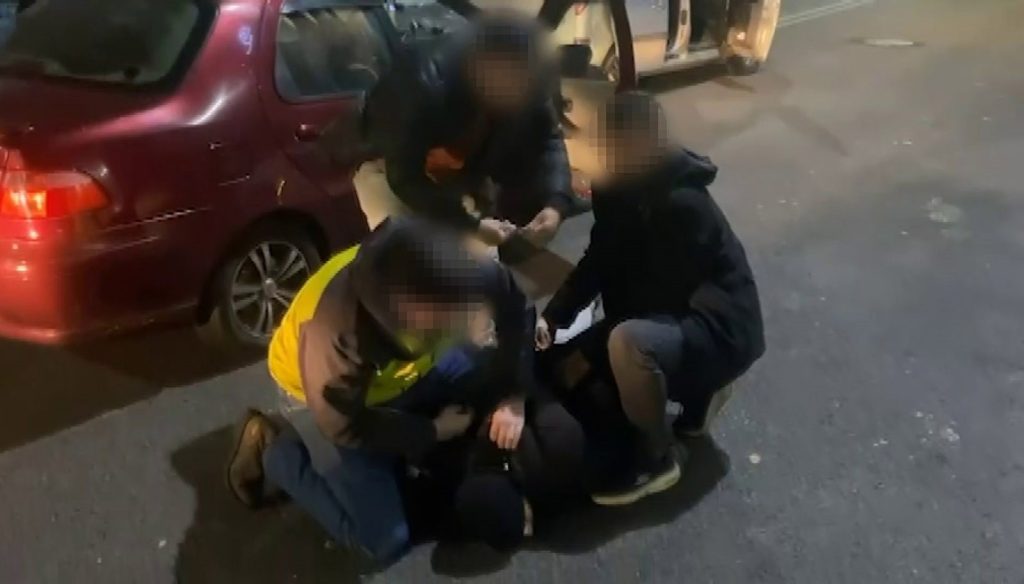 Sivas’ta Aranan Firarilere Darbe: Toplam 48 Yılı Aşan Kesinleşmiş Hapis Cezası Bulunan 3 Şahıs Yakalandı AW638571 03 | Gündem Sivas™ Haber