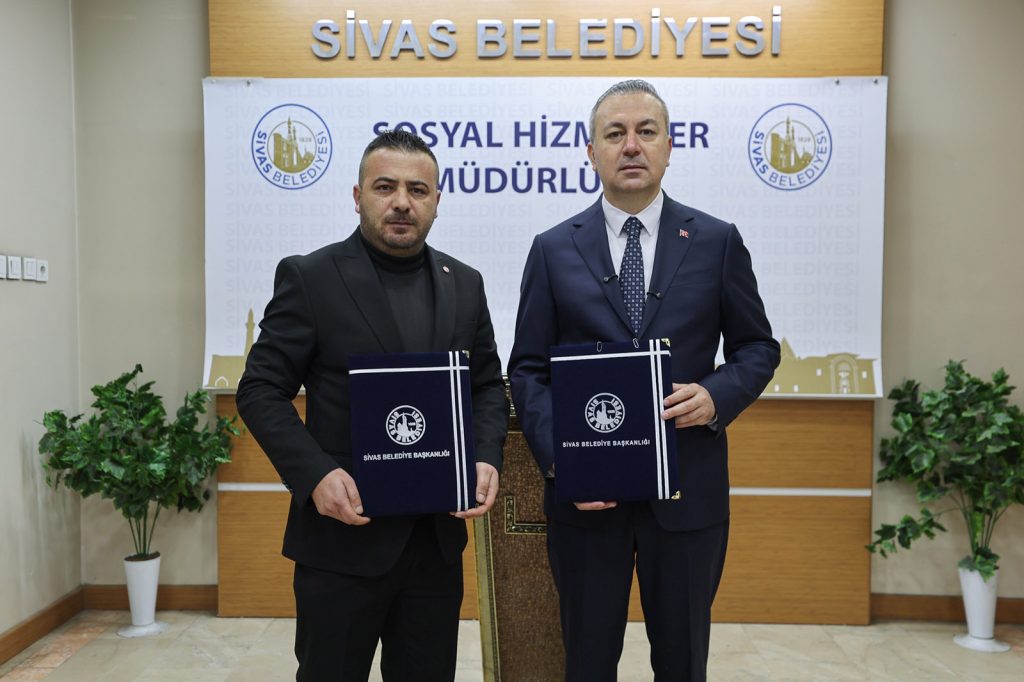 Sivas’ta Ramazan Bereketi Büyüyor: Pazar Desteği Artırıldı, 1.250 Aileye 2.500 TL Destek Sivas’ta Ramazan Bereketi Büyüyor: Pazar Desteği Artırıldı, 1.250 Aileye 2.500 TL Destek