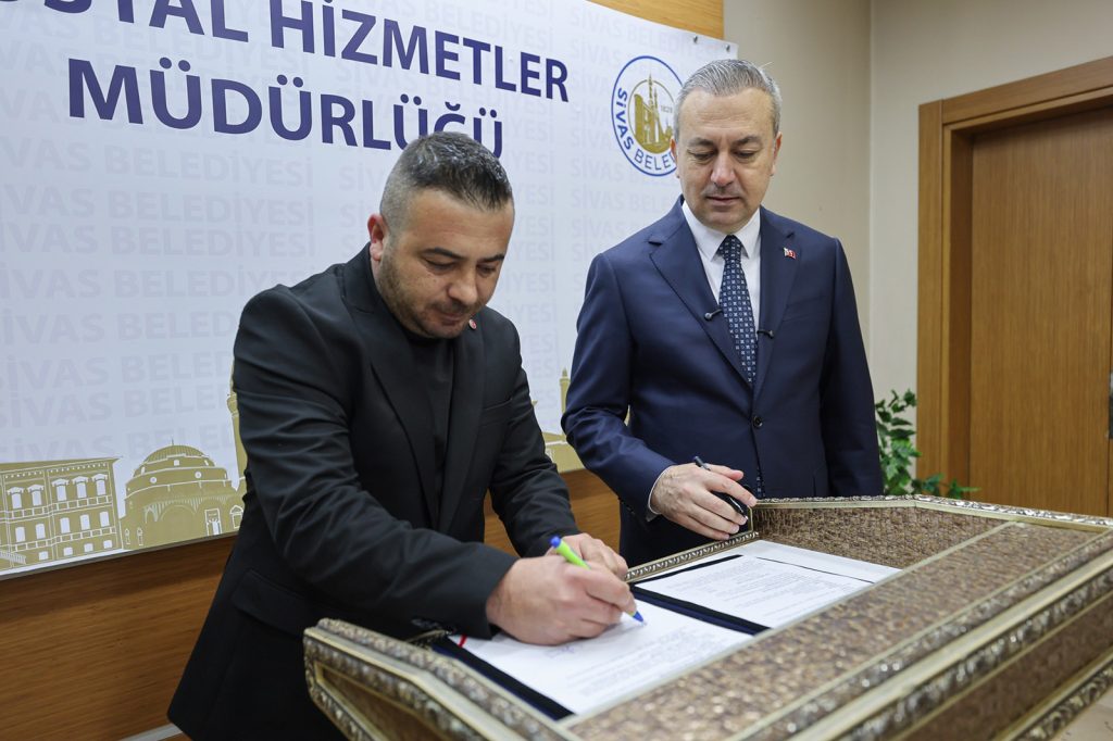 Sivas’ta Ramazan Bereketi Büyüyor: Pazar Desteği Artırıldı, 1.250 Aileye 2.500 TL Destek AW638752 02 | Gündem Sivas™ Haber