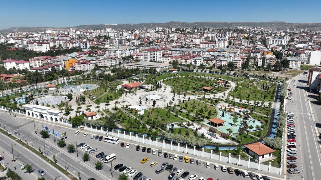 Sivas’ta Nüfus Alarmı: 2025’te 5 Bin 606 Kişilik Düşüş! Kırsal Büyük Kan Kaybetti Sivas’ta Nüfus Alarmı: 2025’te 5 Bin 606 Kişilik Düşüş! Kırsal Büyük Kan Kaybetti