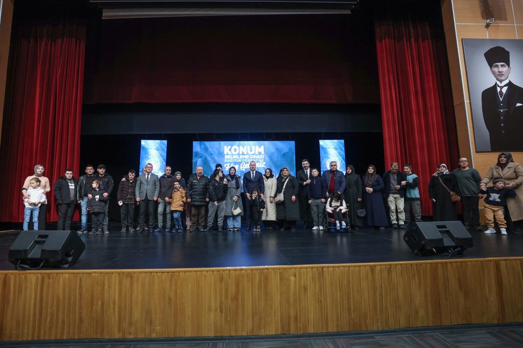 Sivas Belediyesi’nden Özel Çocuklara 100 Akıllı Takip Cihazı: Ailelerin Güvenliği İçin Örnek Proje AW639530 06 | Gündem Sivas™ Haber