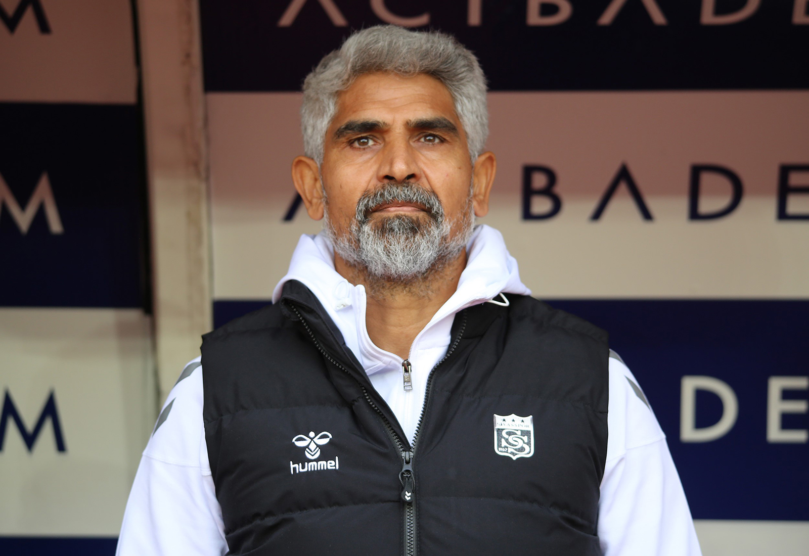 Sivasspor 3-1’i Koruyamadı! İsmet Taşdemir’den Taraftara Özür ve Kritik 13 Hafta Vurgusu