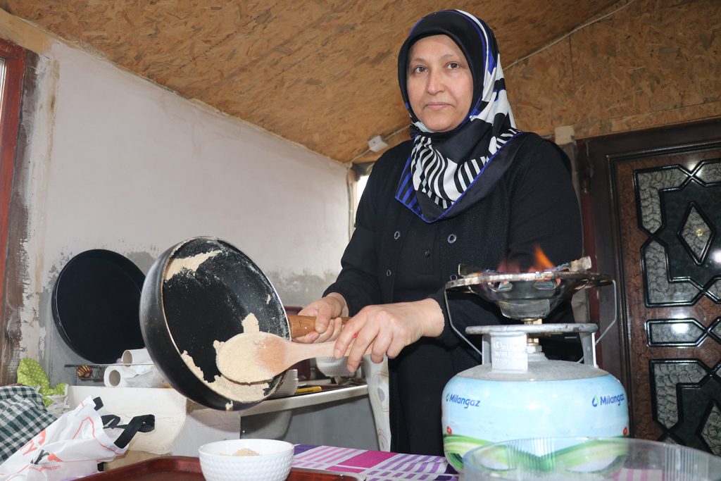 Sivas’ın Unutulan Lezzeti “Unlu Baklava” Ramazan Sofralarında Yeniden Canlanıyor AW645637 03 | Gündem Sivas™ Haber