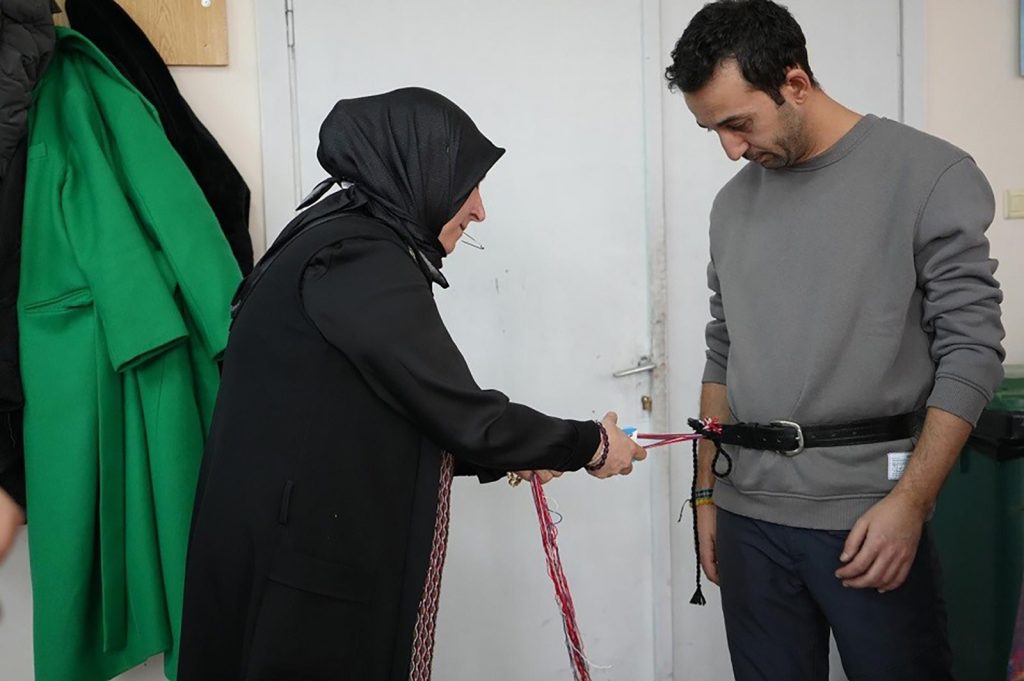 Sivas Cumhuriyet Üniversitesi’nde Çarpana Dokuma Buluşması: Bellek, Kimlik ve Kültür Akademik Atölyede Yeniden Yorumlandı AW645839 03 | Gündem Sivas™ Haber