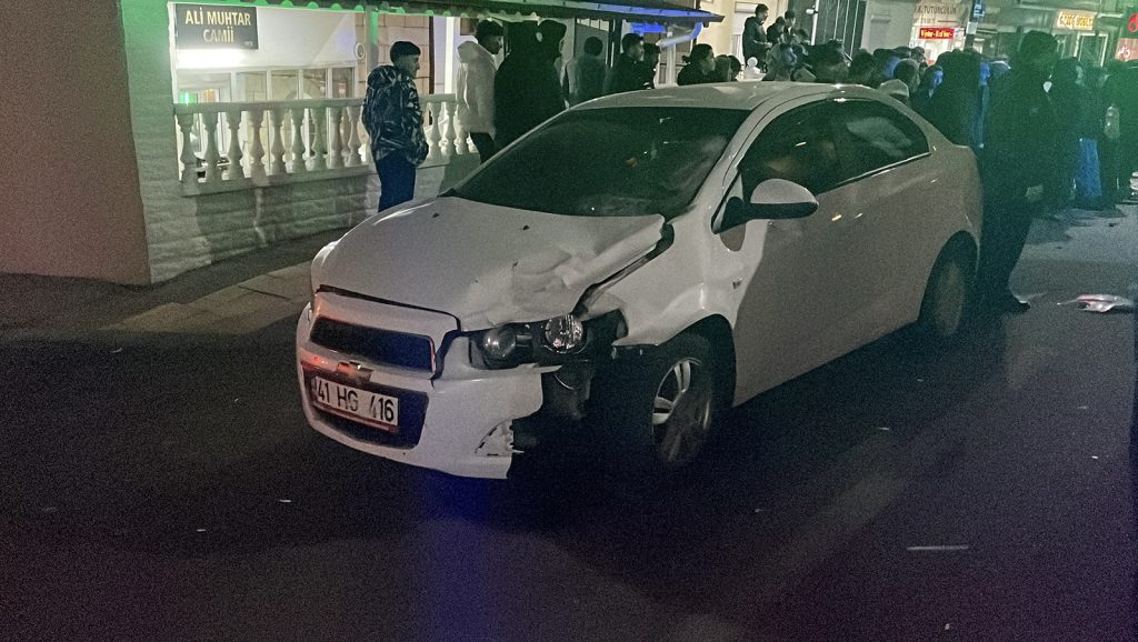 Sivas’ta Teravih Yolunda Feci Kaza: Kaynana Hayatını Kaybetti, Gelin Ağır Yaralandı AW645933 05 | Gündem Sivas™ Haber