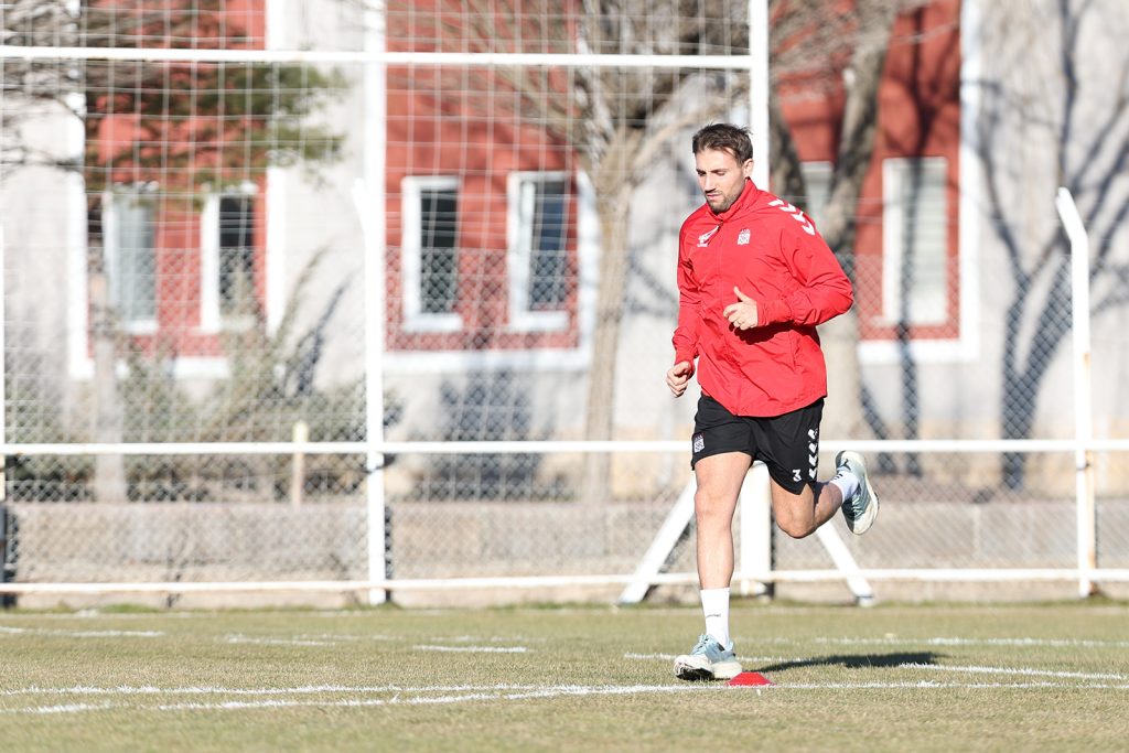 Özbelsan Sivasspor’da Sakaryaspor Mesaisi Başladı: 4 Eylül’de Kritik Randevu AW646634 01 | Gündem Sivas™ Haber