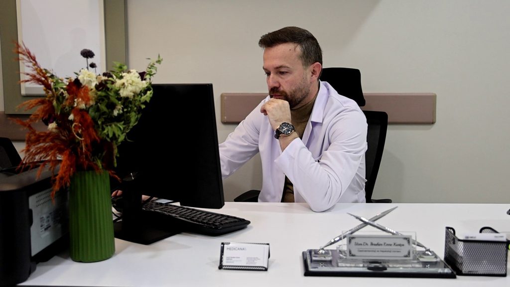 Ramazan’da Bilinçli Oruç Sindirimi Rahatlatıyor: Uzmandan “Mideyi Dinlendirin” Uyarısı AW649441 03 | Gündem Sivas™ Haber