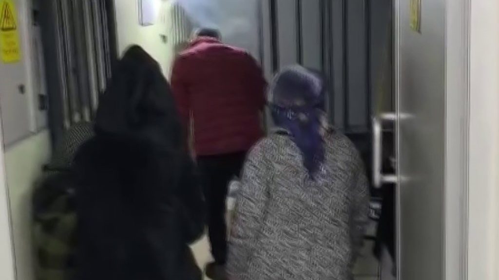 Sivas’ta Ramazan Denetimi: Dilencilere Geçit Yok, 24 Kişiye İdari İşlem AW651615 03 | Gündem Sivas™ Haber