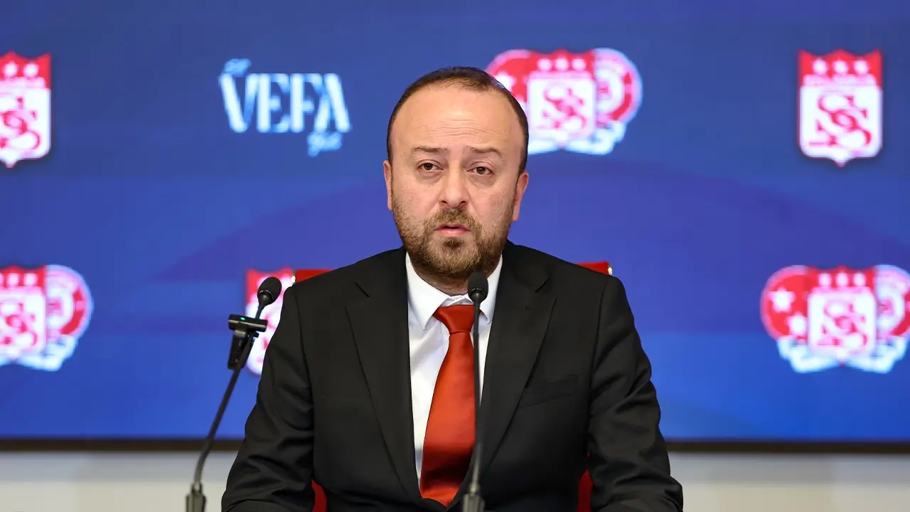 Sivasspor’da Transfer Tahtası Açılıyor: 500 Milyon TL’lik Mali Hamle ve Yeni Yol Haritası Açıklandı