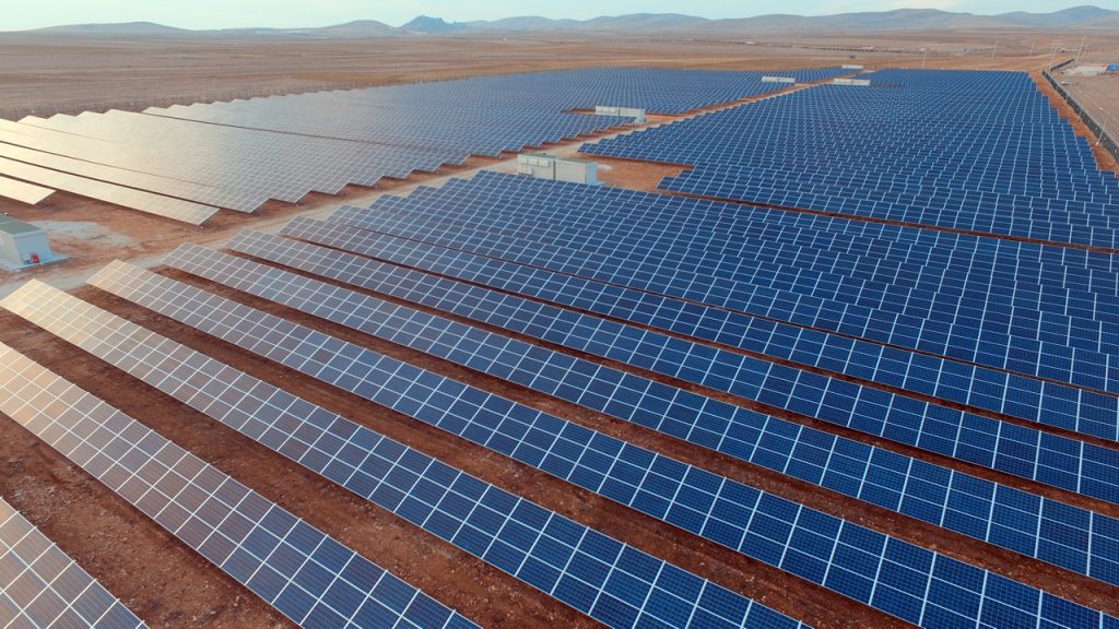 Sivas’a 1.000 MW’lık Dev Güneş Enerjisi Yatırımı: 2,1 Milyon Haneye Elektrik Sağlanacak Gunes Enerjisi Yatirimi | Gündem Sivas™ Haber