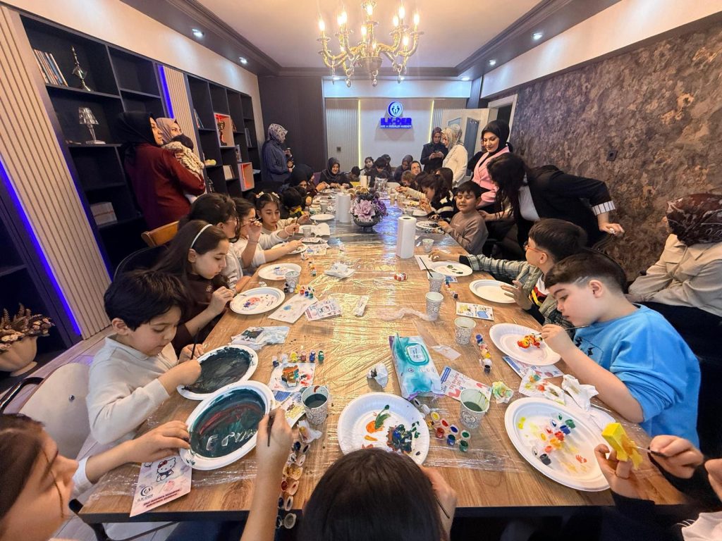 Ailede Saygı ve Sorumluluk Vurgusu: Sivas’ta Çocuklar İçin Renkli ve Öğretici Etkinlik Ailede Saygı ve Sorumluluk Vurgusu: Sivas’ta Çocuklar İçin Renkli ve Öğretici Etkinlik