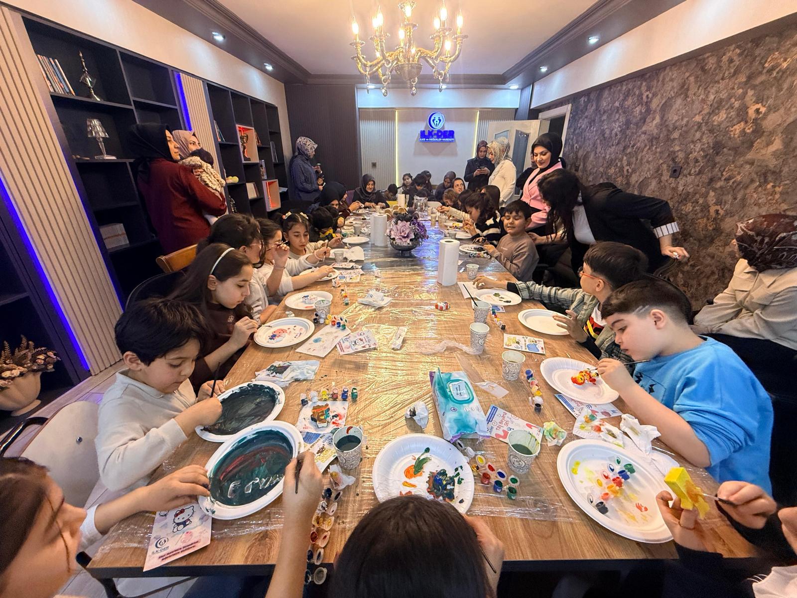 Ailede Saygı ve Sorumluluk Vurgusu: Sivas’ta Çocuklar İçin Renkli ve Öğretici Etkinlik