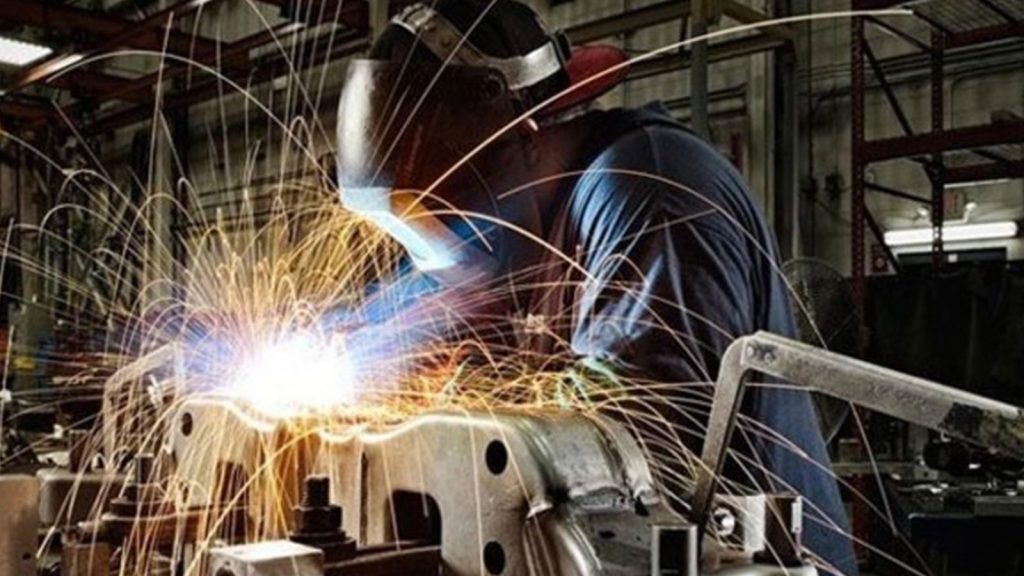 TÜİK 2025 İşsizlik Verileri Açıklandı: Sanayide Alarm! Her 5 İşsizden 1’i Bu Sektörden Issizlik Orani Dustu 2 | Gündem Sivas™ Haber