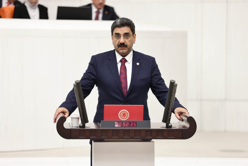 AK Parti Sivas Milletvekili Hakan Aksu’dan Okullardaki “Maarifin Kalbinde Ramazan” Etkinliklerine Yönelik Eleştirilere Net Mesaj AK Parti Sivas Milletvekili Hakan Aksu’dan Okullardaki “Maarifin Kalbinde Ramazan” Etkinliklerine Yönelik Eleştirilere Net Mesaj