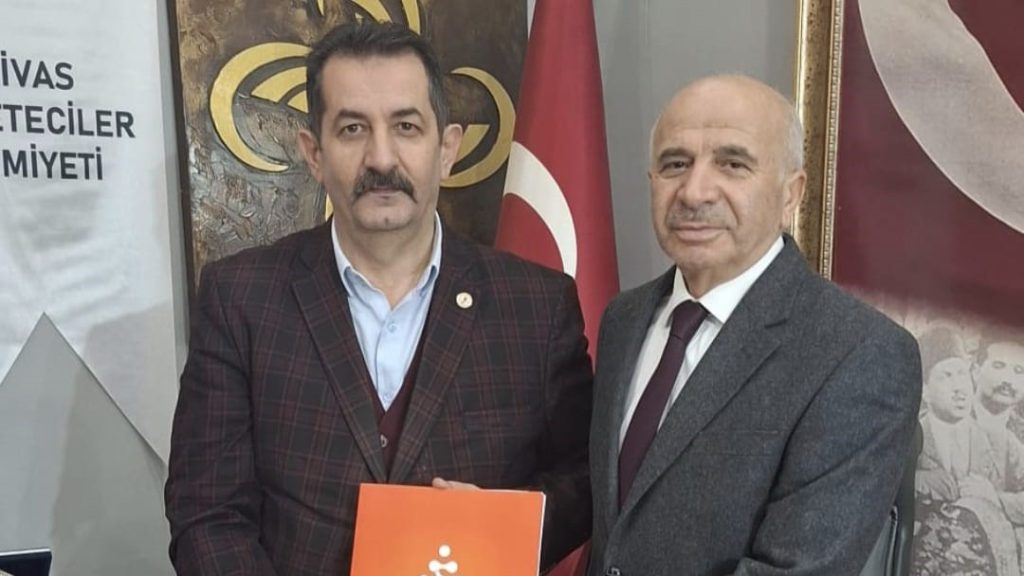 Gazetecilere Eğitimde Destek: Sivas’ta Özel Okuldan %10 İndirim Protokolü Gazetecilere Eğitimde Destek: Sivas’ta Özel Okuldan %10 İndirim Protokolü