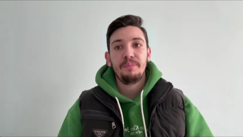 Sivas Yama Dağları’nda Kar Üzerinde Özgürlük: Yılkı Atları Beyaz Örtüde Büyüledi AW653568 05 | Gündem Sivas™ Haber