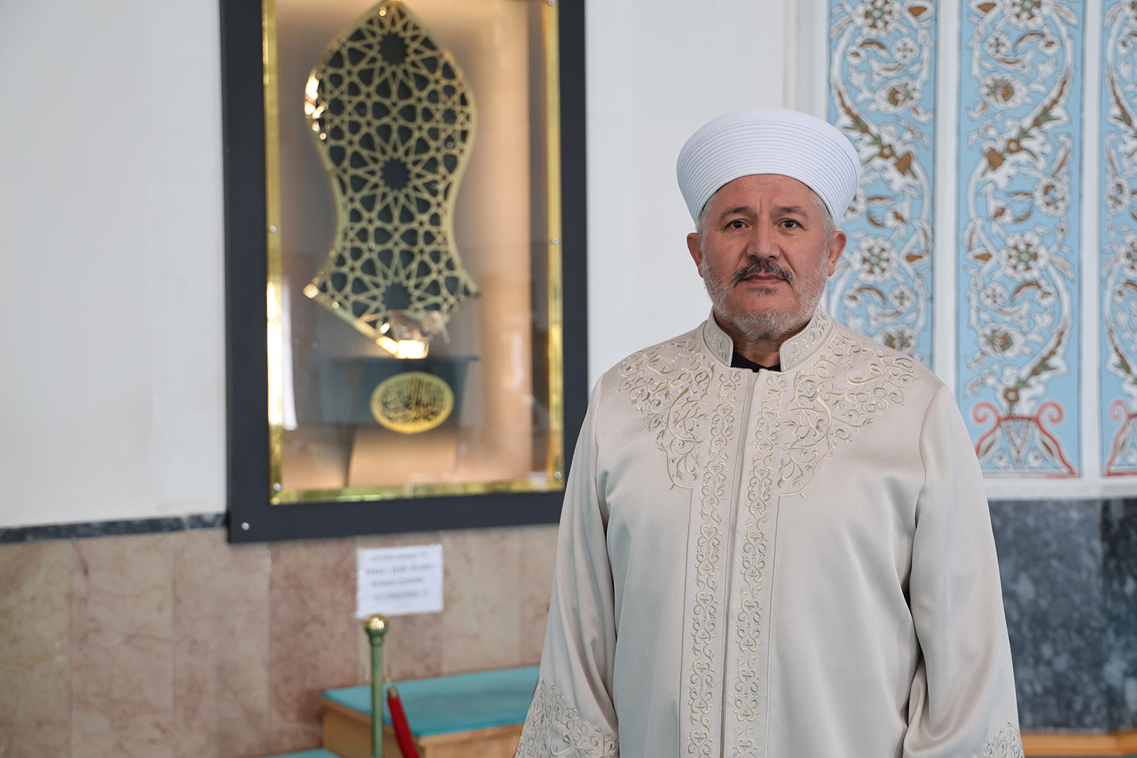 Sivas Paşa Camii’nde Sakal-ı Şerif Yılın Her Günü Ziyarete Açık: Türkiye’de Nadir Uygulama