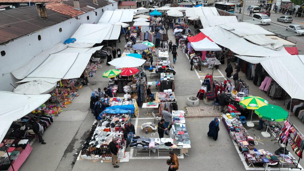 Sivas’ta Ramazan Bayram Pazarı İçin Geri Sayım: Başvurular Başlıyor, Esnafa 4 Günlük Satış Fırsatı Sivas’ta Ramazan Bayram Pazarı İçin Geri Sayım: Başvurular Başlıyor, Esnafa 4 Günlük Satış Fırsatı