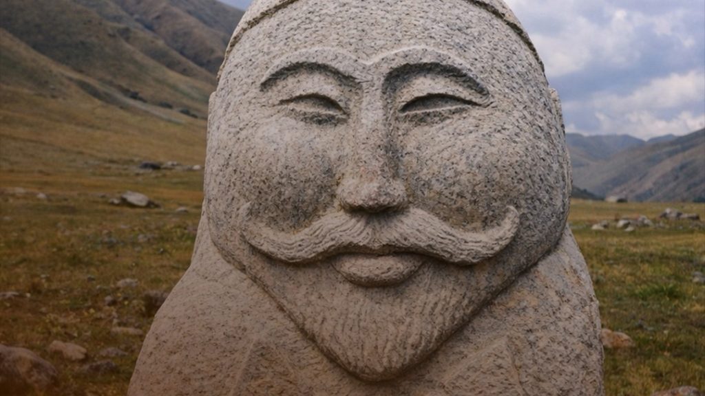 Göktürk Heykellerindeki Bıyık Sırrı: Türk Bıyığı Aslında Bir Rütbe İşaretiydi Göktürk Heykellerindeki Bıyık Sırrı: Türk Bıyığı Aslında Bir Rütbe İşaretiydi